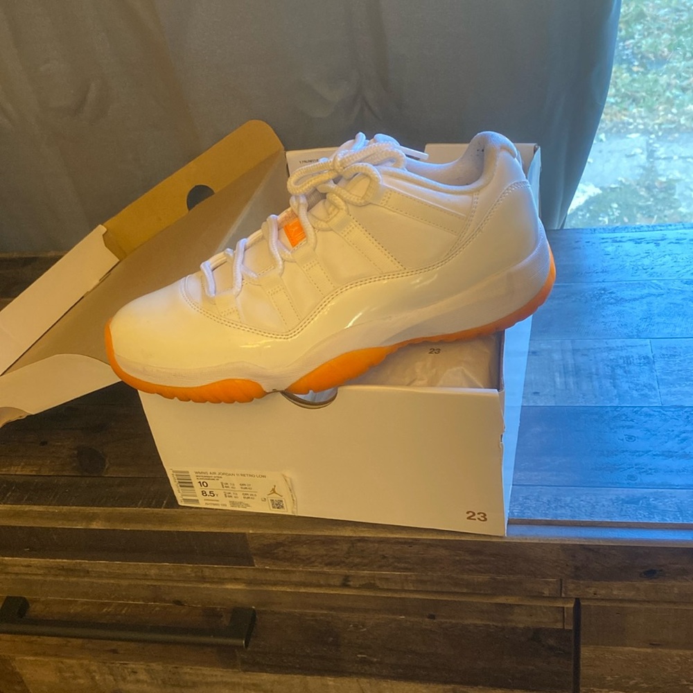 Women’s retro 11